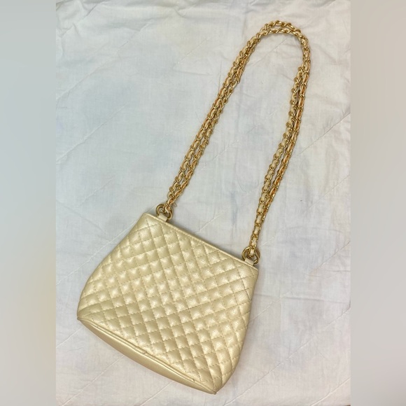 Vintage Gold Quilted Amanda Smith Purse with Adjustable Strap - Picture 2 of 11